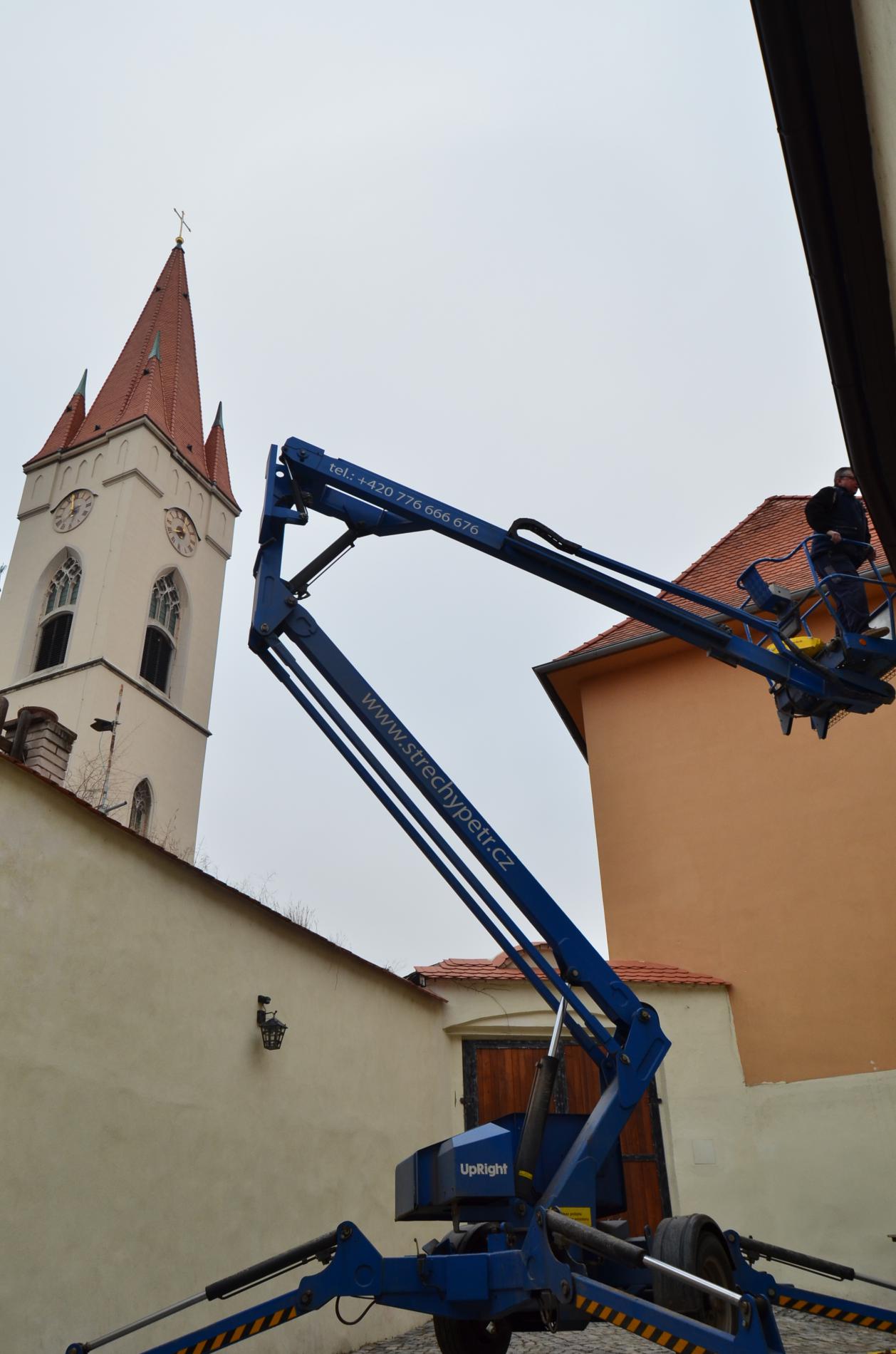 Rekonstrukce střechy — Znojmo, Staré město